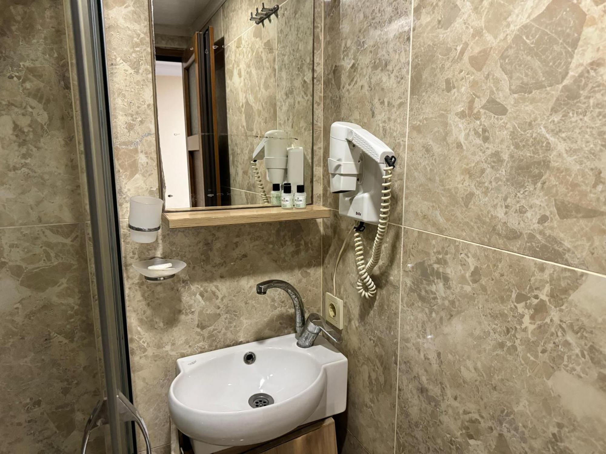 Hotel Visa Istanbulská provincie Exteriér fotografie